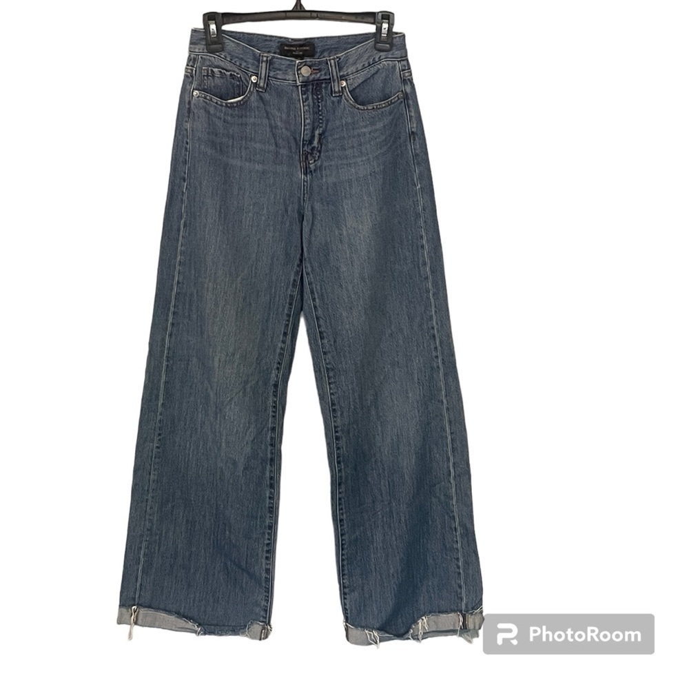 Banana republic high rise wide leg authentic wash jeans. Size 26/2 Tall classic